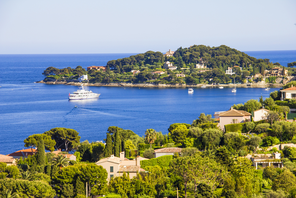 Cap Ferrat Alpes Maritimes shutterstock 139373114, Alpes-Maritimes