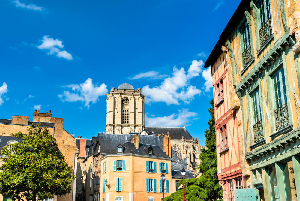 Le Mans Sarthe shutterstock 1188928084, Bezienswaardigheden in Sarthe