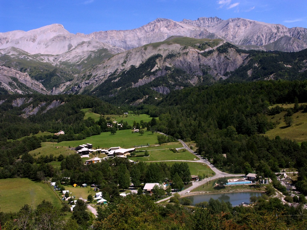 595b540b0e, Kamperen bij Nederlanders in Zuid-Frankrijk