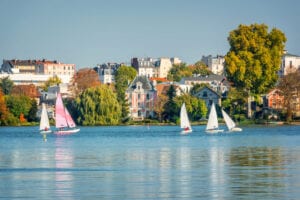 Enghien les Bains Val dOise shutterstock 1033487281, zin in frankrijk