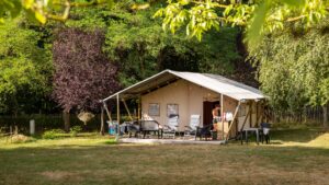 25 safaritenten in frankrijk camping dun le palestel 1, zin in frankrijk