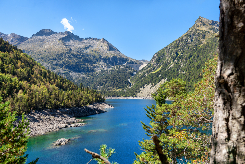 Lac dOredon meren pyreneeen shutterstock 1193106889, meren