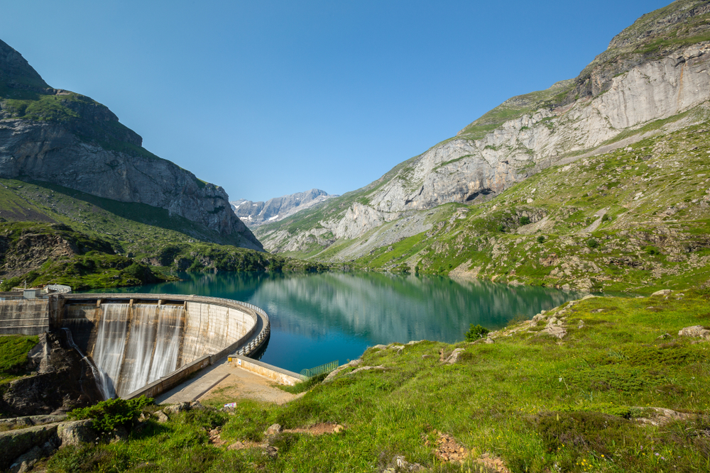 Lac des Gloriettes meren pyreneeen shutterstock 1296192736, meren
