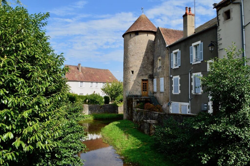 Corbigny 03 PVF, De mooiste dorpjes en kastelen in het noorden van de Morvan