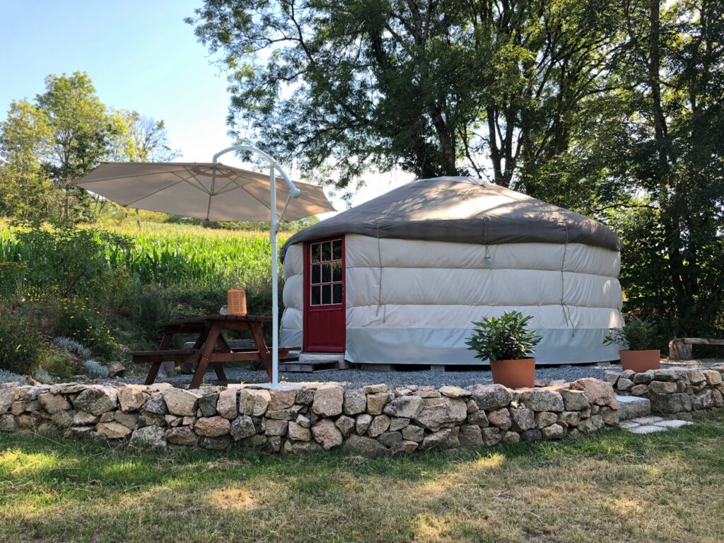 Cussy en morvan yurt 1, Bourgogne