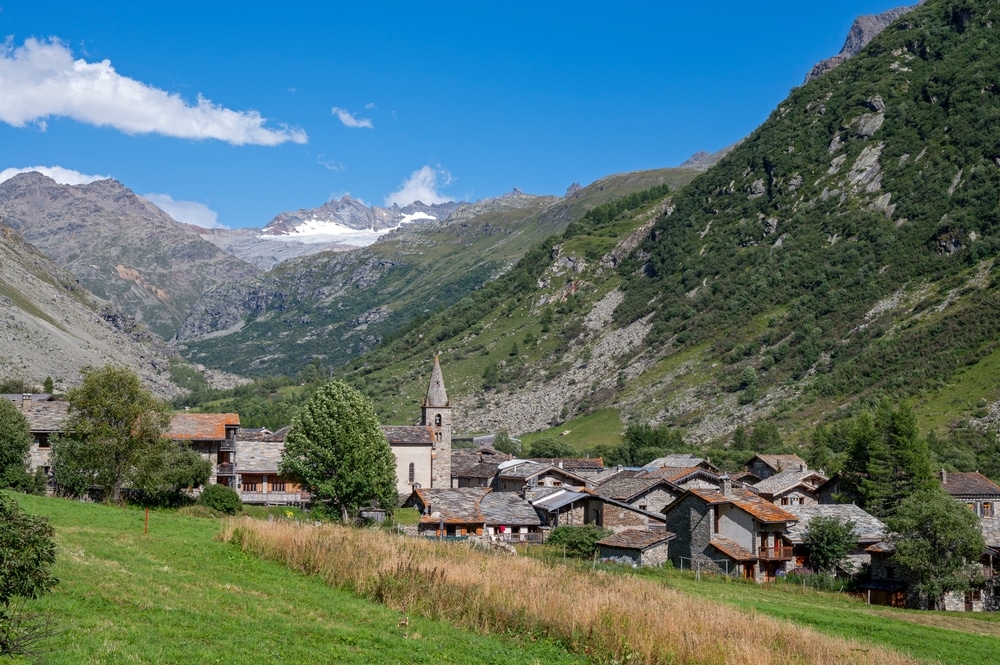 Bonneval sur Arc Savoie Alpen shutterstock 2032852499, zin in frankrijk