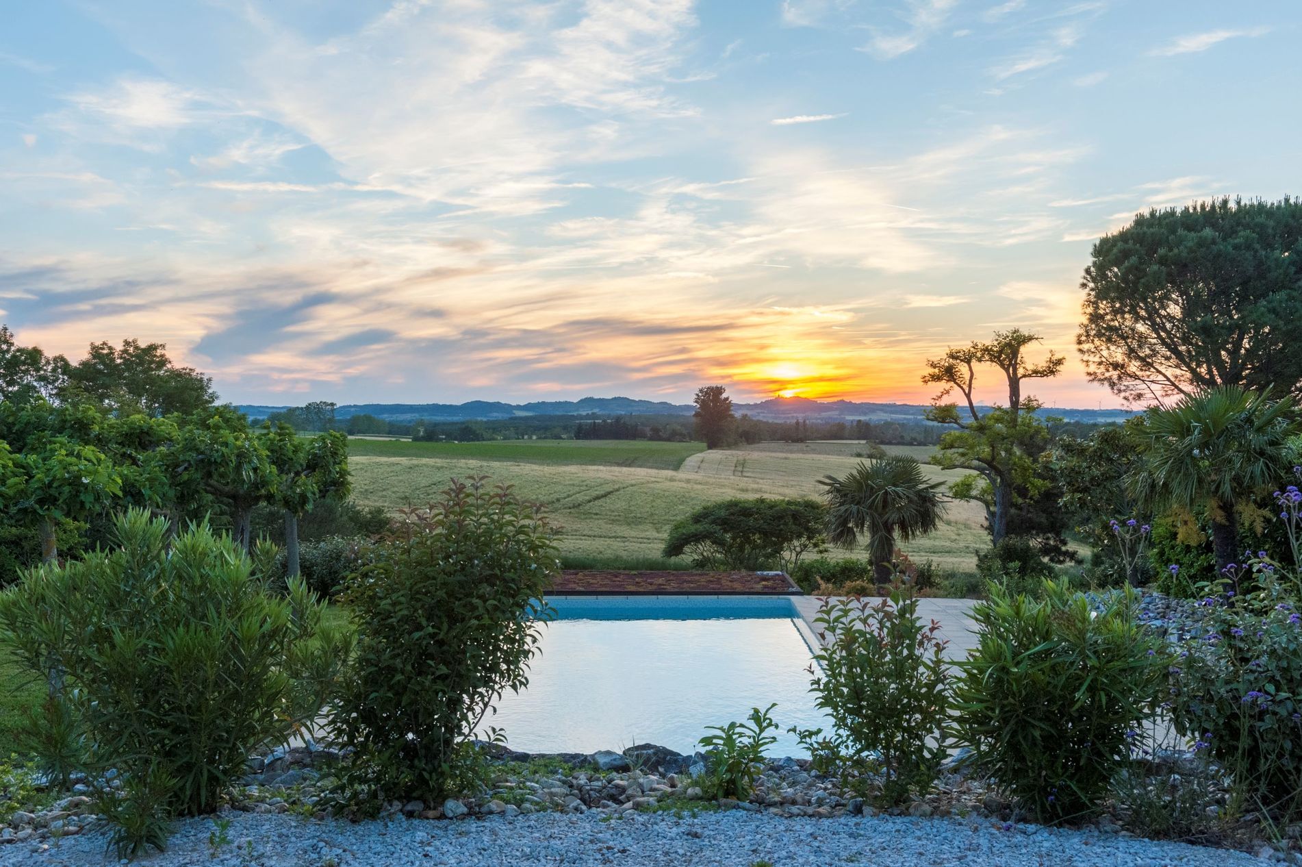 Petit Domaine de vacances Les Armengauds zwembad, glamping & safaritenten in de Morvan